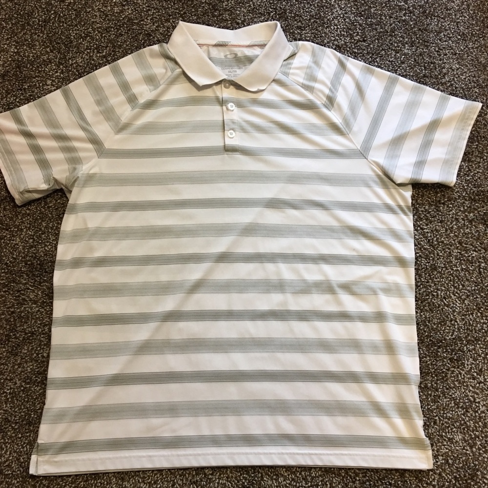 Oakley white and gray polo golf shirt sz XL